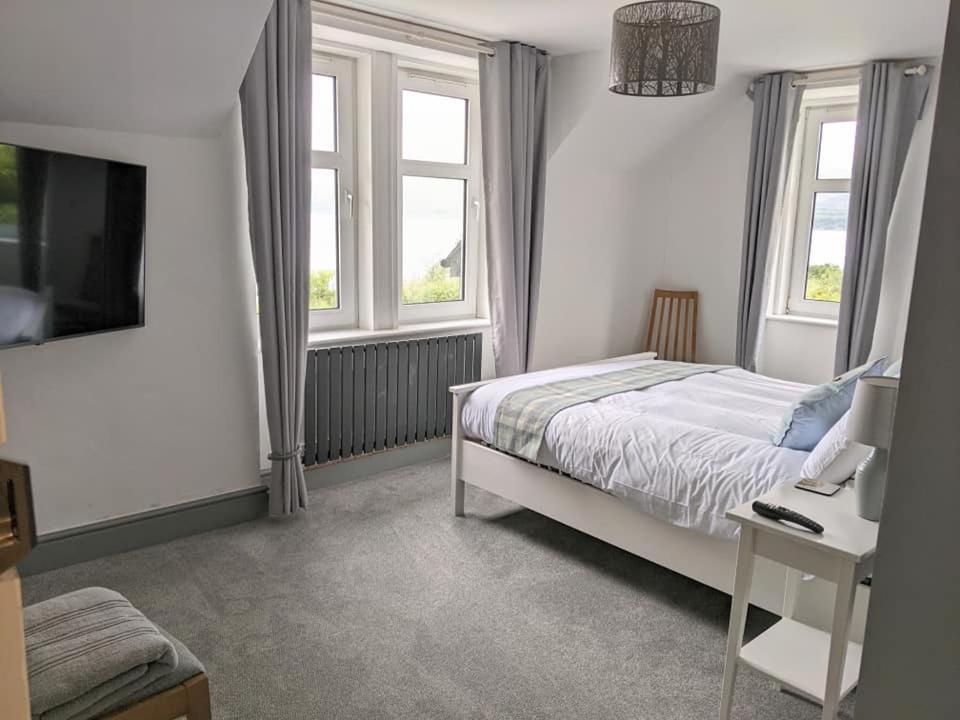 Lochaline Hotel Экстерьер фото